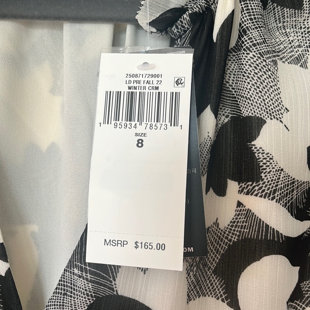 Lauren Ralph Lauren Black/White Floral Chiffon Ruffle knee length dress NWT - Picture 2 of 8